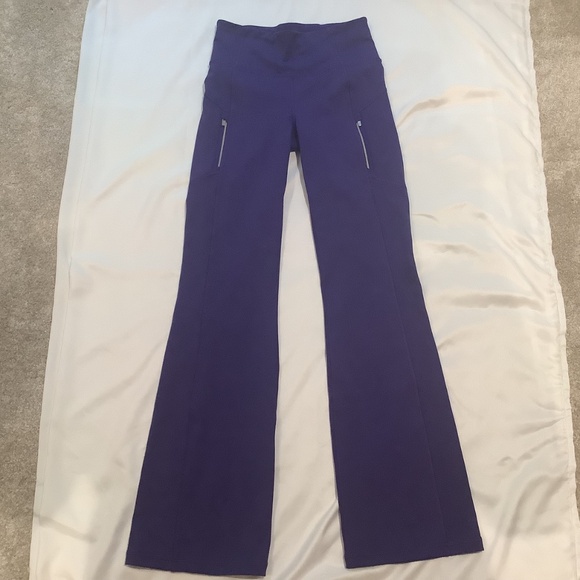 Athleta Ranier Bootcut Yoga Pant Size XS - Picture 10 of 14